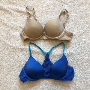 2 push-up bras